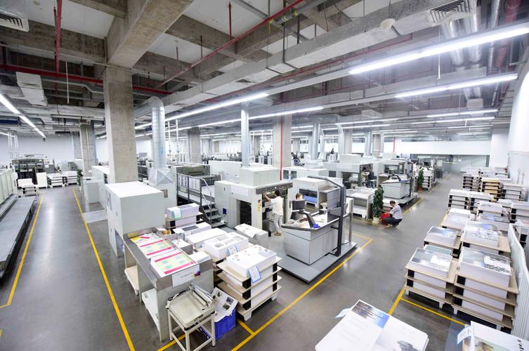 雅昌数字印刷采用全球最先进的数字印刷机indigo系列与komori系列设备